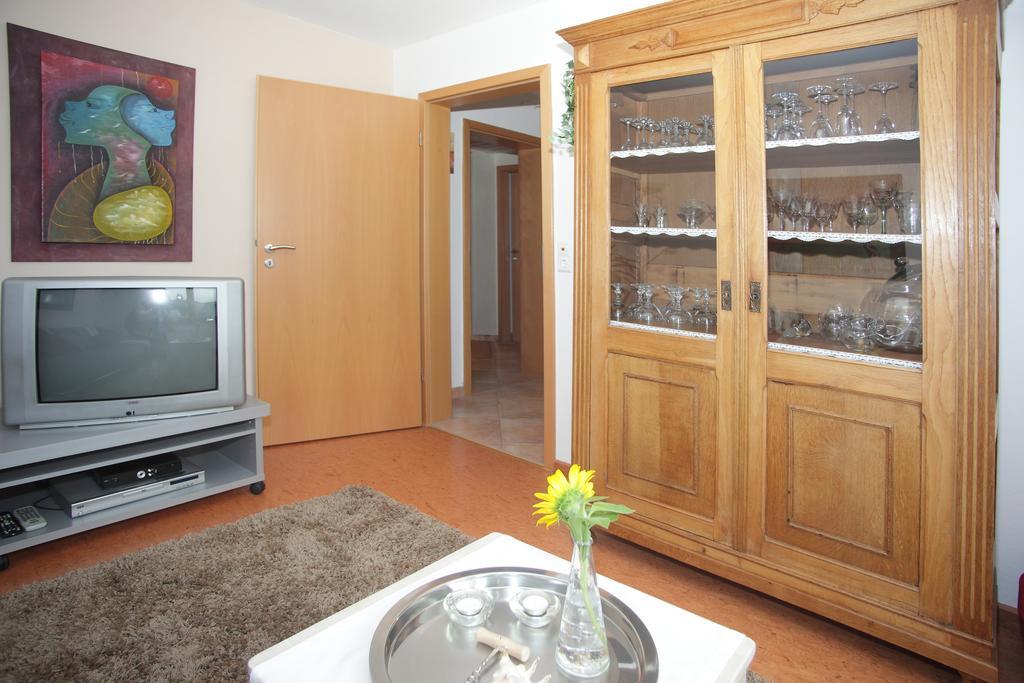 Ferienwohnung Schwarzwaldblick Bühlertal 部屋 写真